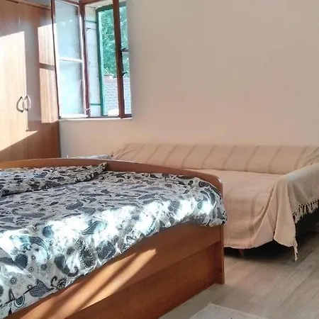 Appartement With Parking Space - 22544